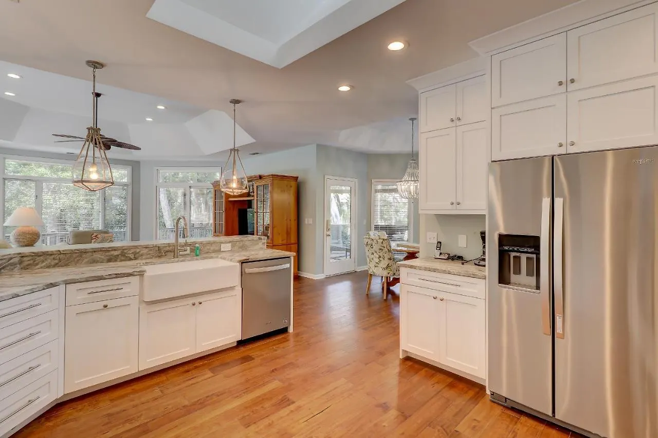 Updated Beach Home Private Pool Sleeps 12 4 Bedroom 4 Ba Bikes & Beach Gear Included Hilton Head Island Holiday home
