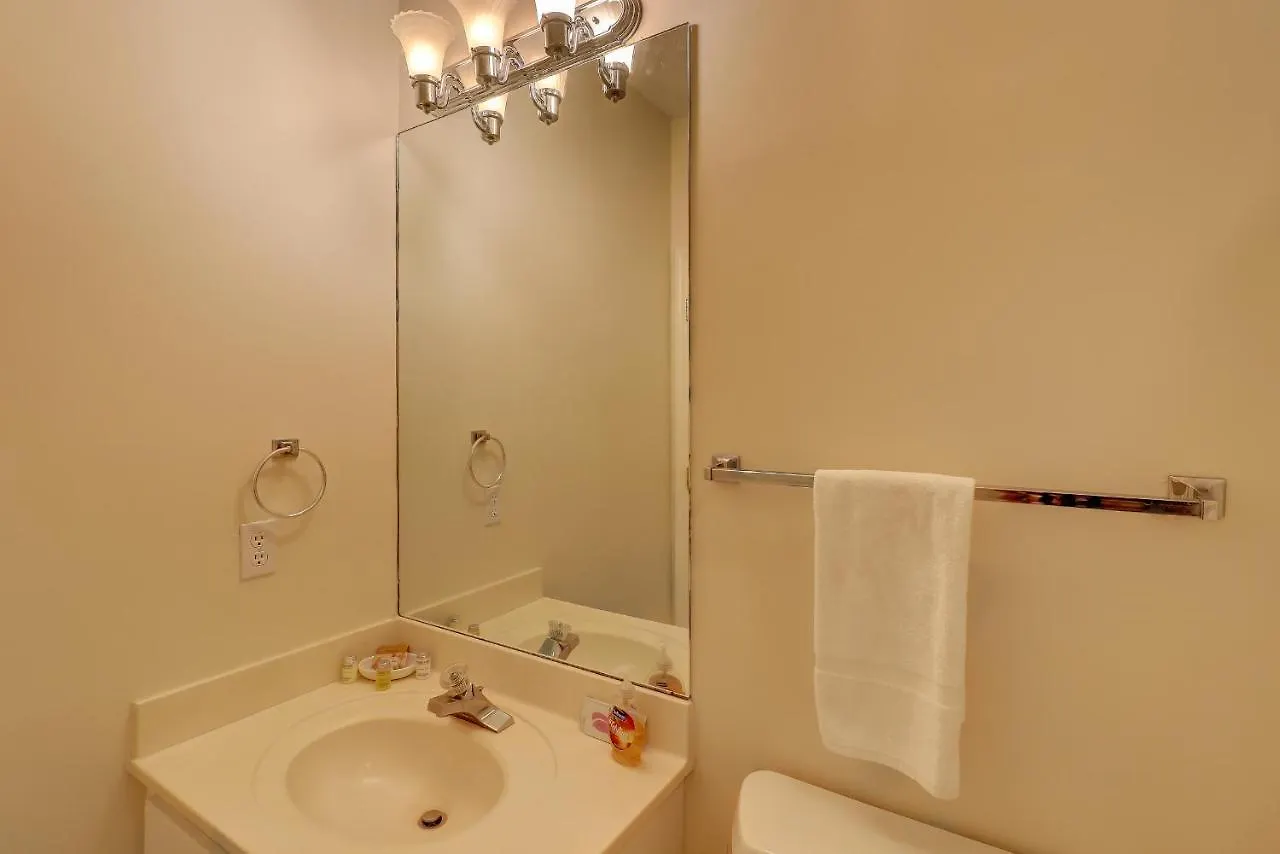Updated Beach Home Private Pool Sleeps 12 4 Bedroom 4 Ba Bikes & Beach Gear Included Hilton Head Island United States