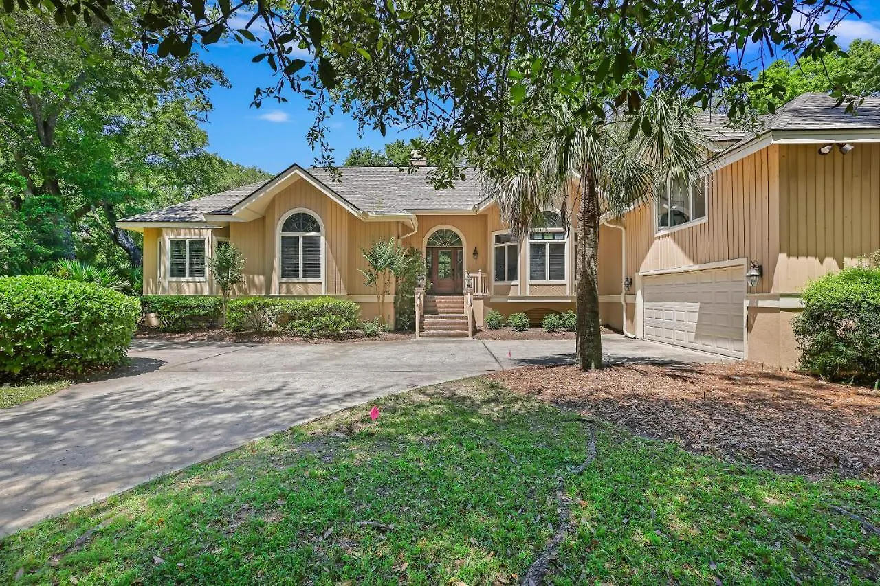 Updated Beach Home Private Pool Sleeps 12 4 Bedroom 4 Ba Bikes & Beach Gear Included Hilton Head Island