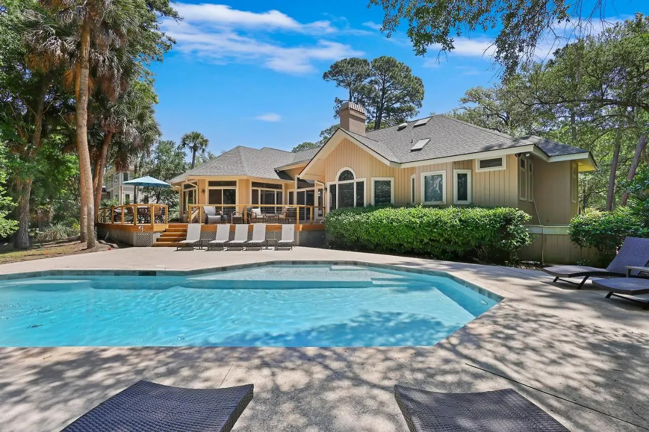 Holiday home Updated Beach Home Private Pool Sleeps 12 4 Bedroom 4 Ba Bikes & Beach Gear Included Hilton Head Island